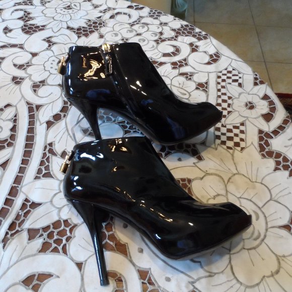 Louis Vuitton Black Patent Leather Peep Toe Ankle Boots Size 36.5B - Picture 4 of 16